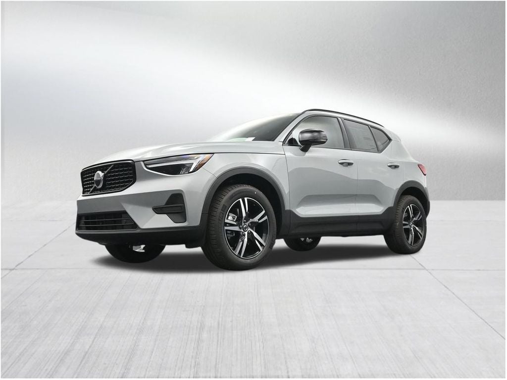 2026 Volvo XC40 B5 Core