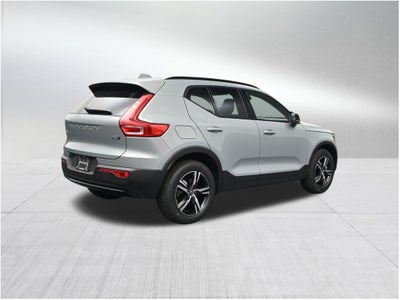 2026 Volvo XC40 B5 Core