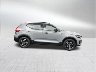2026 Volvo XC40 B5 Core