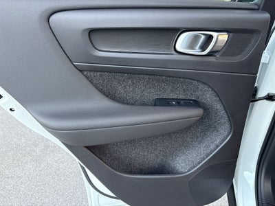 2026 Volvo XC40 B5 Core