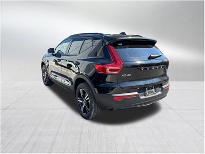 2026 Volvo XC40 B5 Core