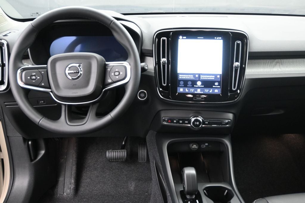2026 Volvo XC40 B5 Core