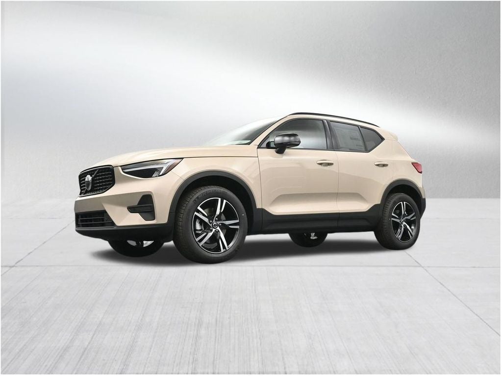 2026 Volvo XC40 B5 Core