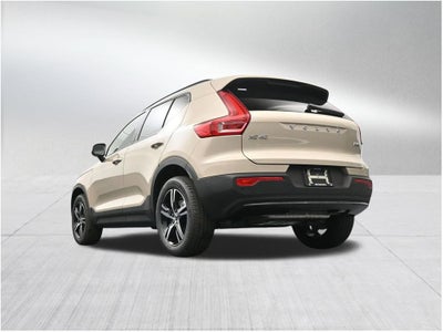 2026 Volvo XC40 B5 Core
