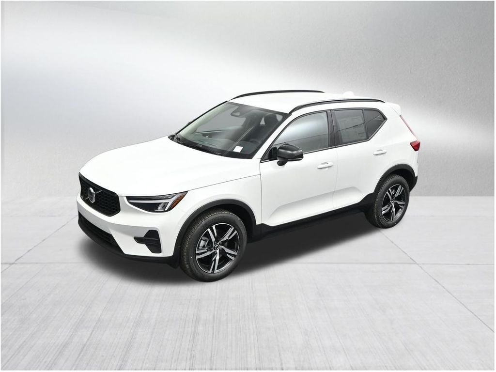 2026 Volvo XC40 B5 Core