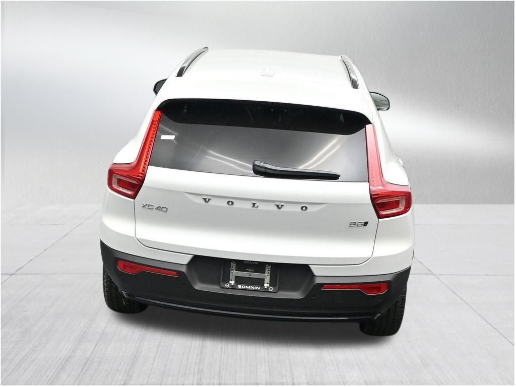 2026 Volvo XC40 B5 Core