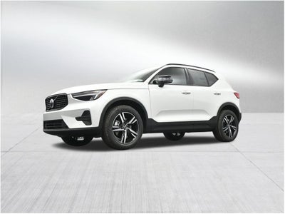 2026 Volvo XC40 B5 Core