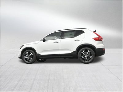 2026 Volvo XC40 B5 Core