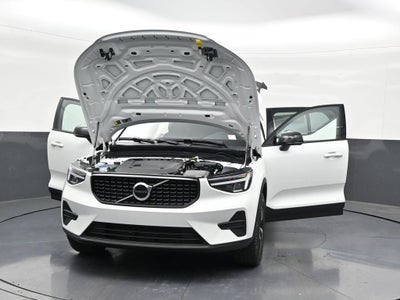 2026 Volvo XC40 B5 Core