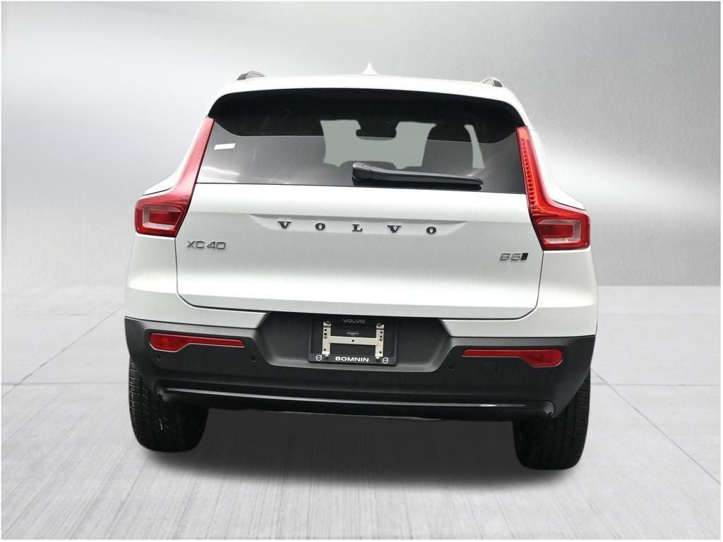 2026 Volvo XC40 B5 Core