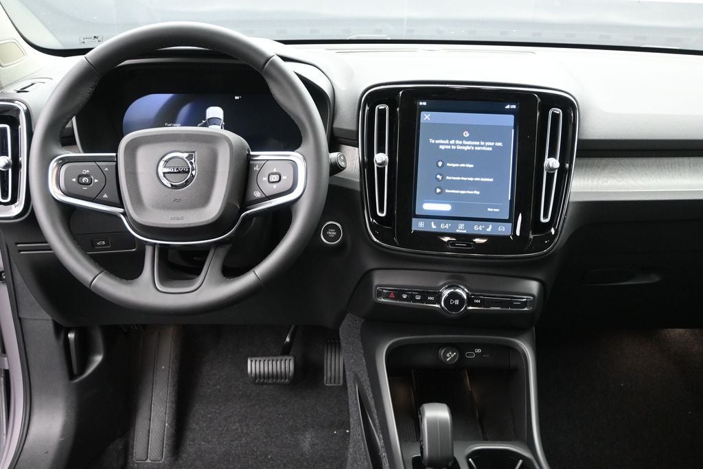 2026 Volvo XC40 B5 Core