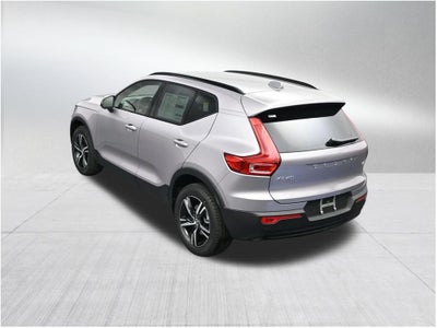 2026 Volvo XC40 B5 Core