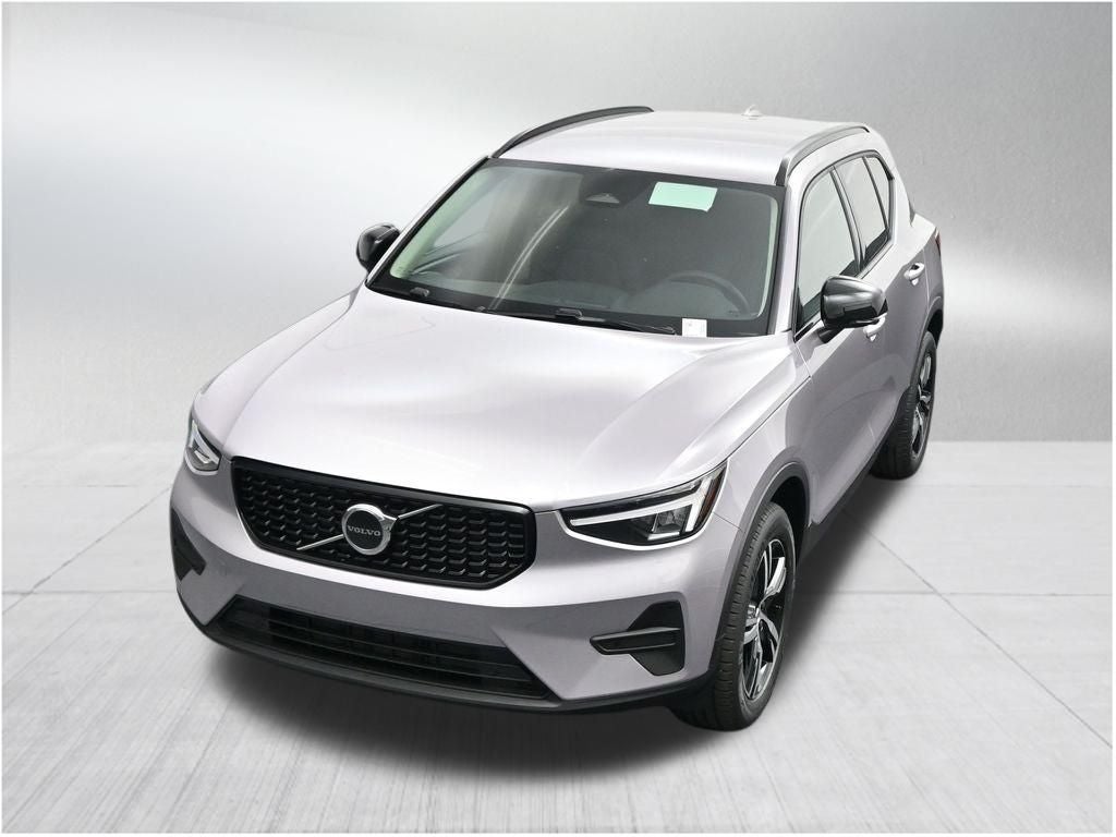 2026 Volvo XC40 B5 Core