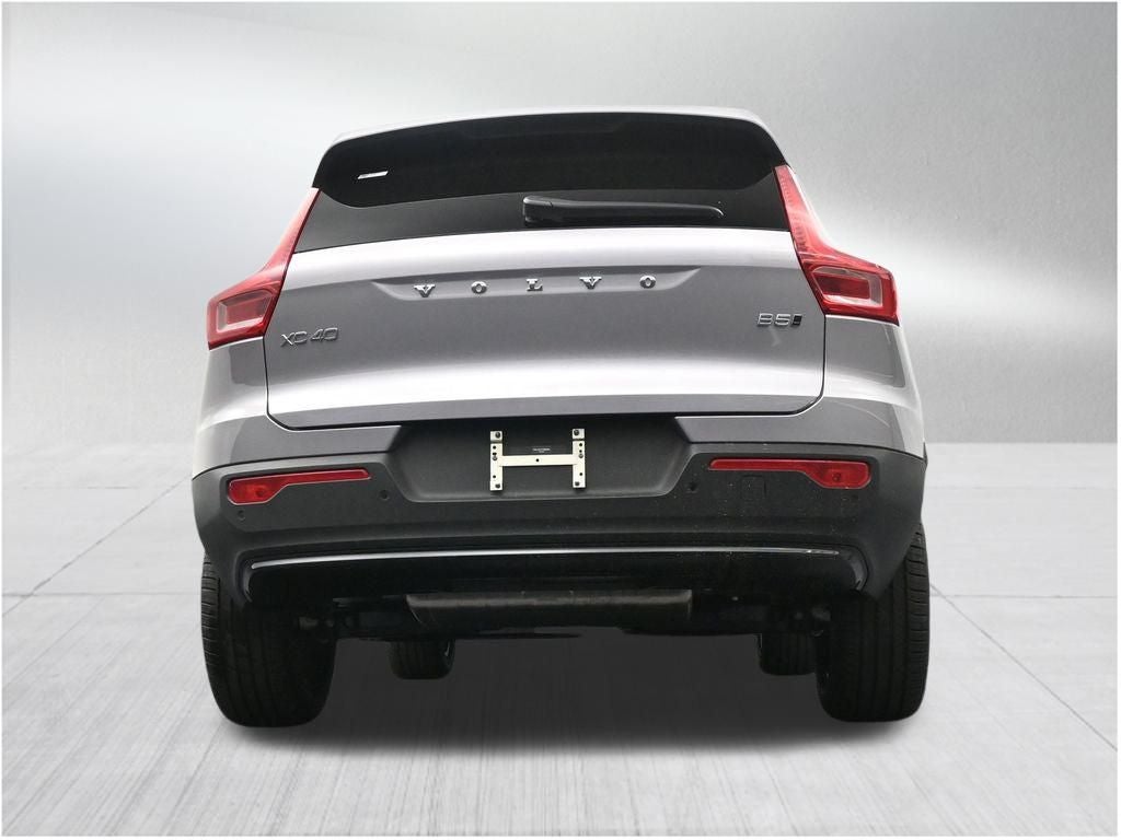 2026 Volvo XC40 B5 Core