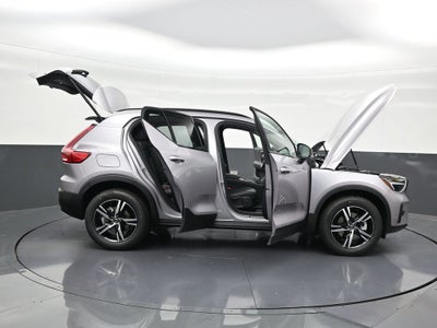 2026 Volvo XC40 B5 Core