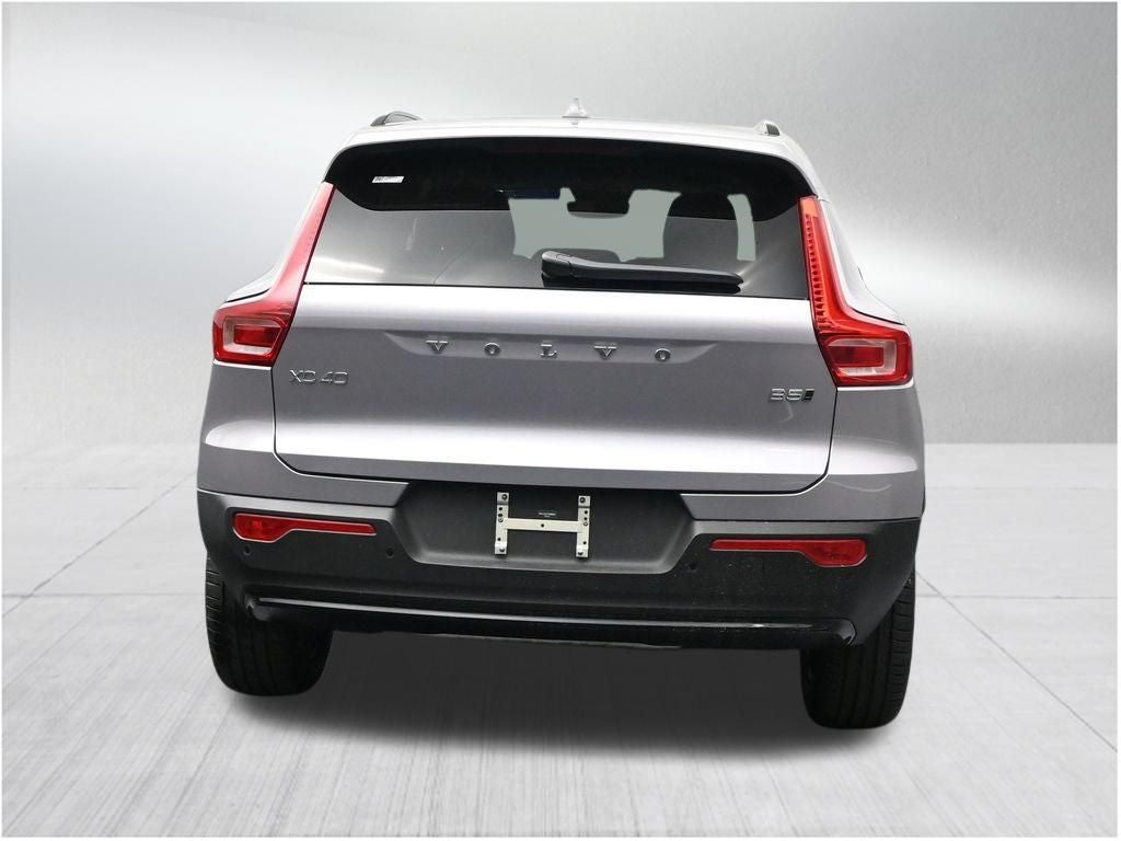 2026 Volvo XC40 B5 Core