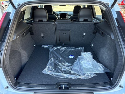 2026 Volvo XC40 B5 Core