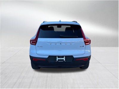 2026 Volvo XC40 B5 Core