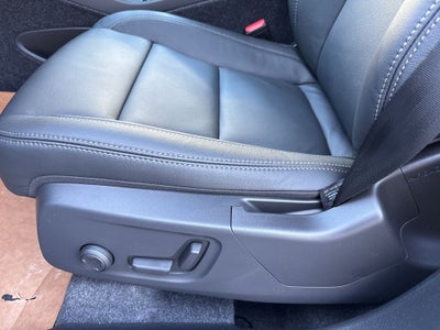 2026 Volvo XC40 B5 Core