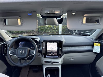 2026 Volvo XC40 B5 Ultra