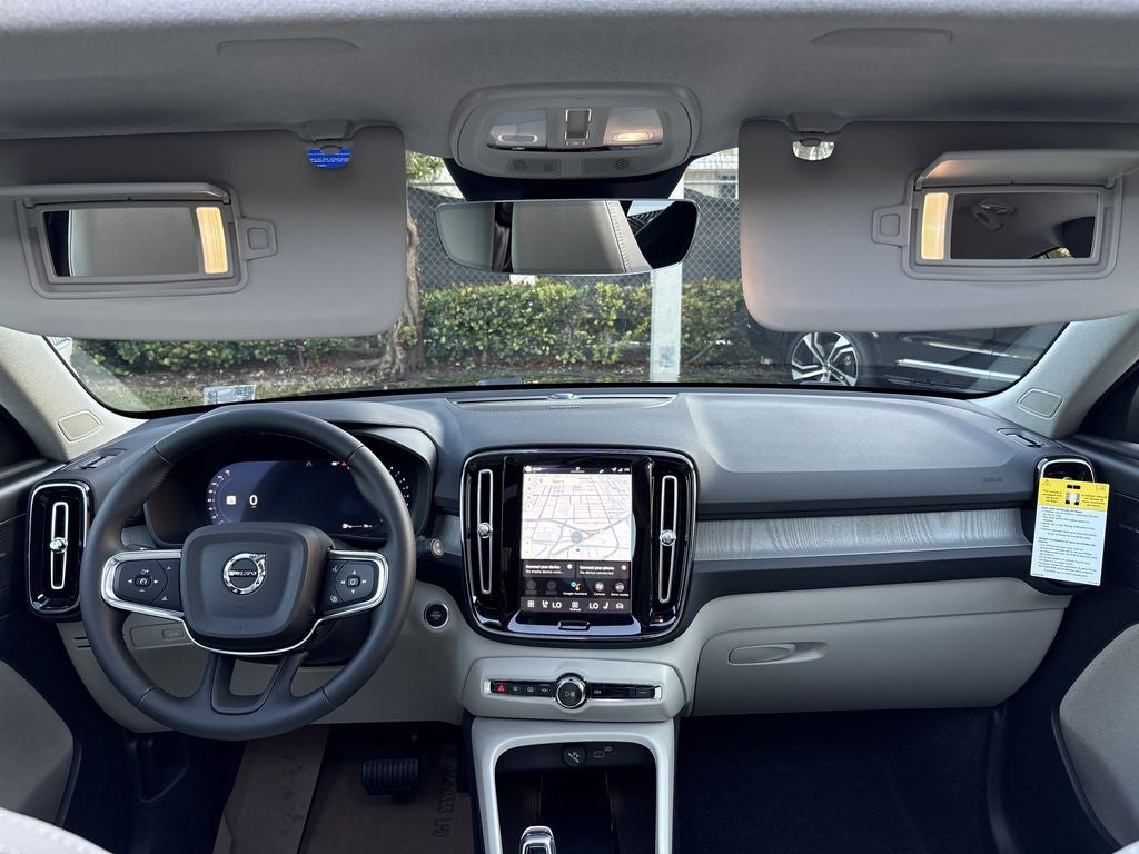 2026 Volvo XC40 B5 Ultra