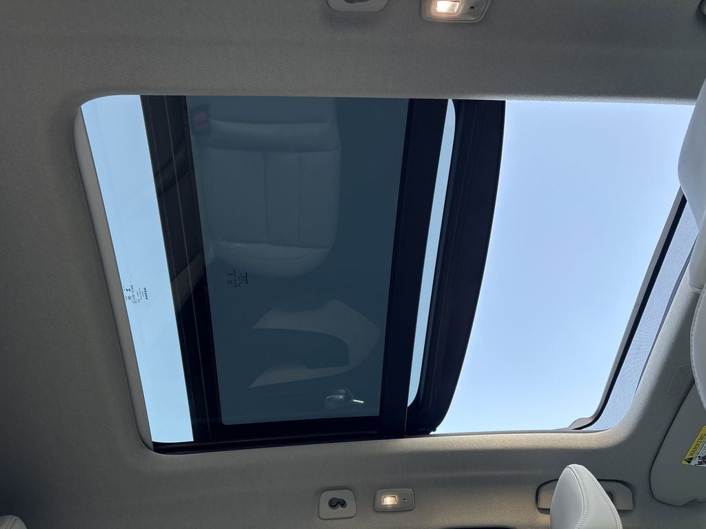 2026 Volvo XC40 B5 Ultra