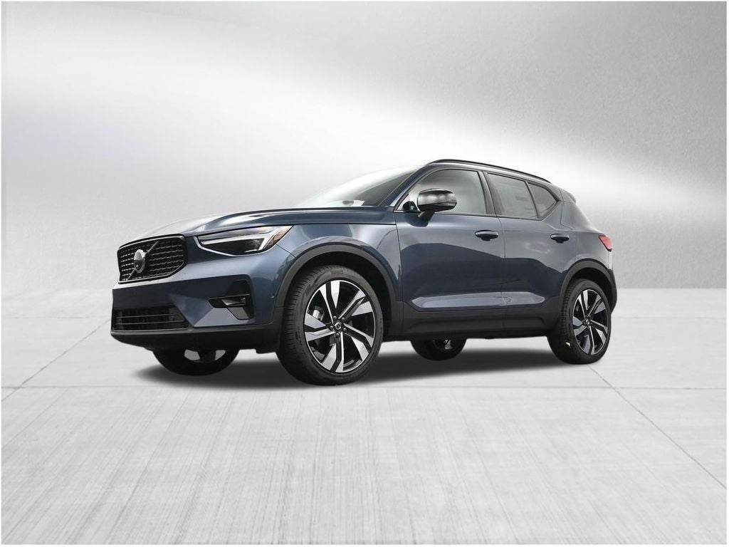 2026 Volvo XC40 B5 Ultra