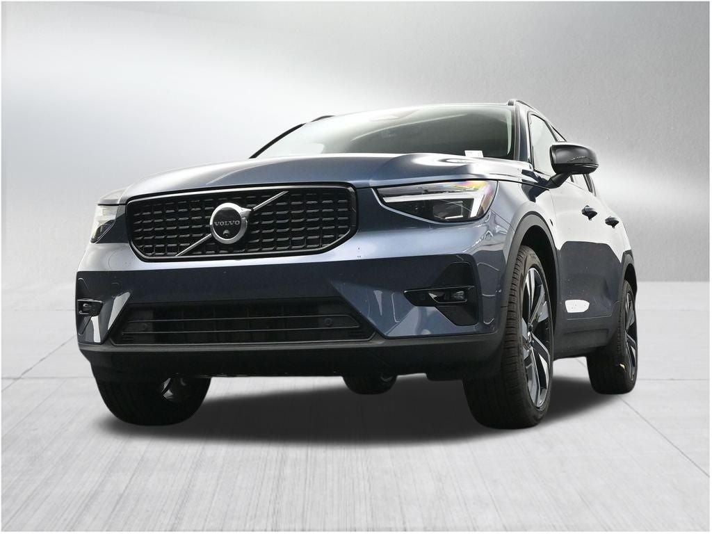 2026 Volvo XC40 B5 Ultra