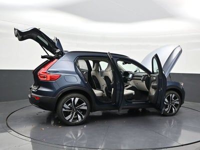 2026 Volvo XC40 B5 Ultra