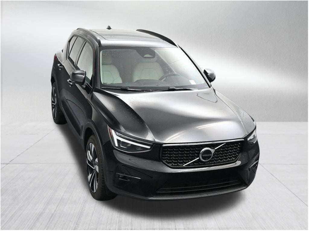 2026 Volvo XC40 B5 Ultra