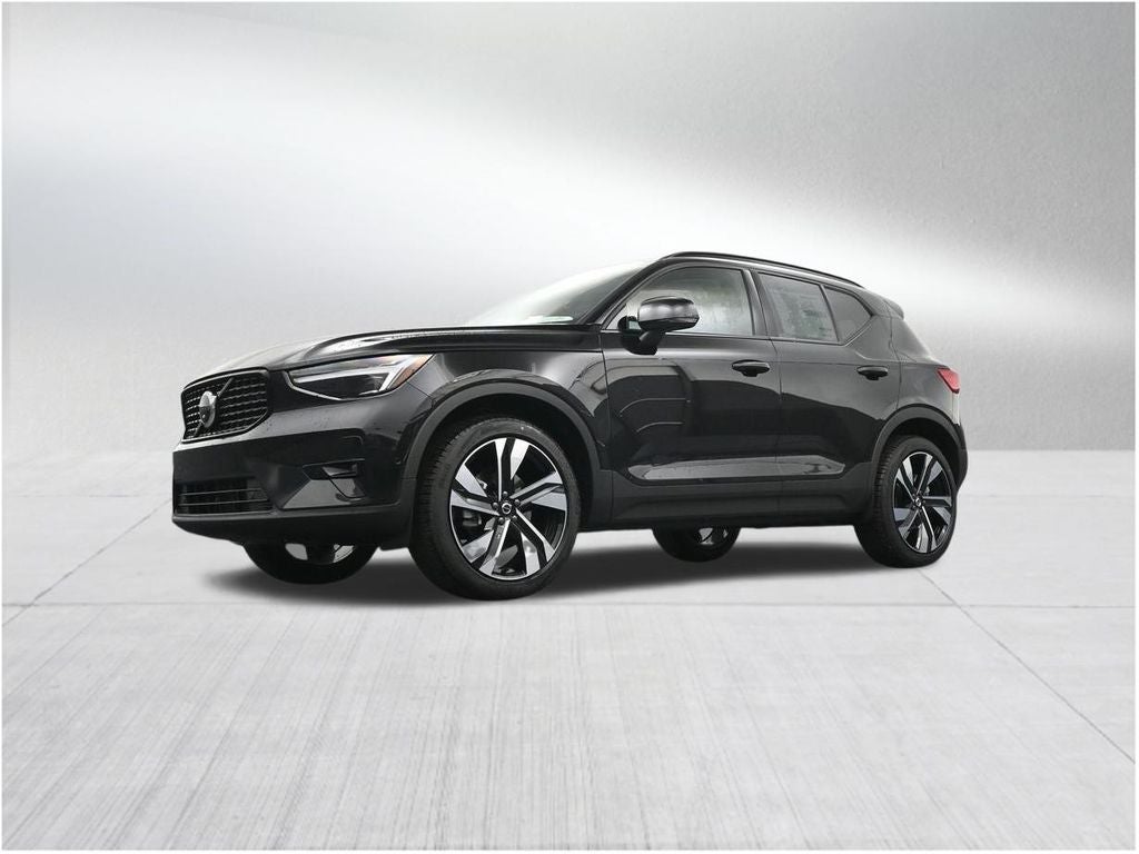 2026 Volvo XC40 B5 Ultra