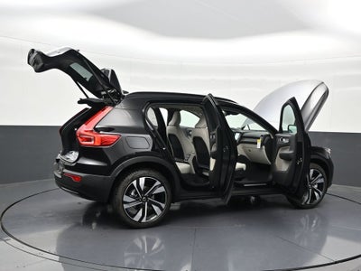 2026 Volvo XC40 B5 Ultra