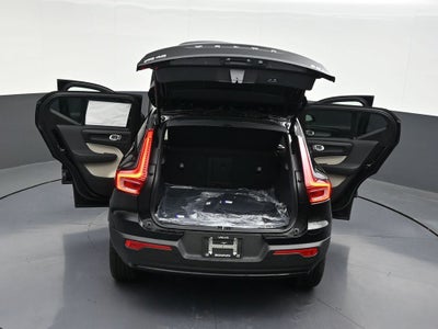 2026 Volvo XC40 B5 Ultra