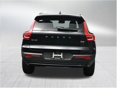 2026 Volvo XC40 B5 Ultra