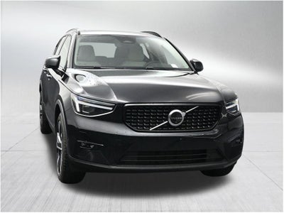 2026 Volvo XC40 B5 Ultra