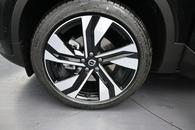 2026 Volvo XC40 B5 Ultra