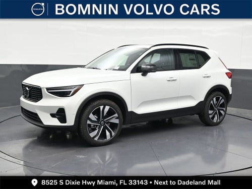 2026 Volvo XC40 B5 Ultra