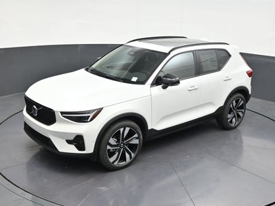 2026 Volvo XC40 B5 Ultra