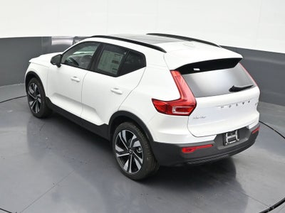 2026 Volvo XC40 B5 Ultra