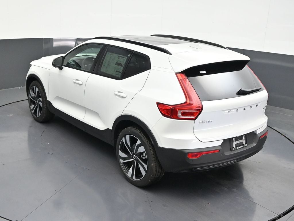 2026 Volvo XC40 B5 Ultra