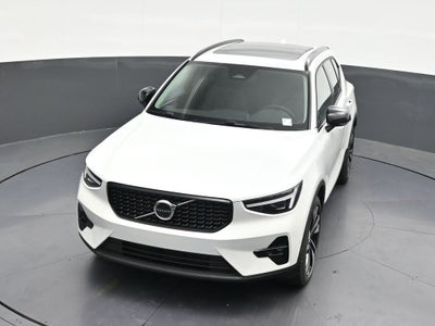 2026 Volvo XC40 B5 Ultra