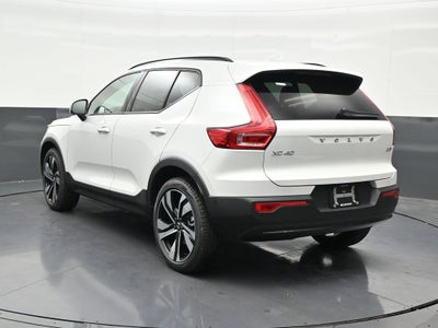 2026 Volvo XC40 B5 Ultra
