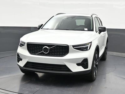 2026 Volvo XC40 B5 Ultra