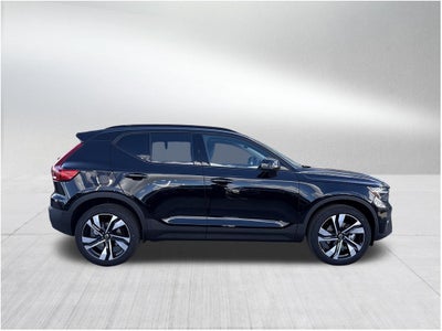 2026 Volvo XC40 B5 Ultra