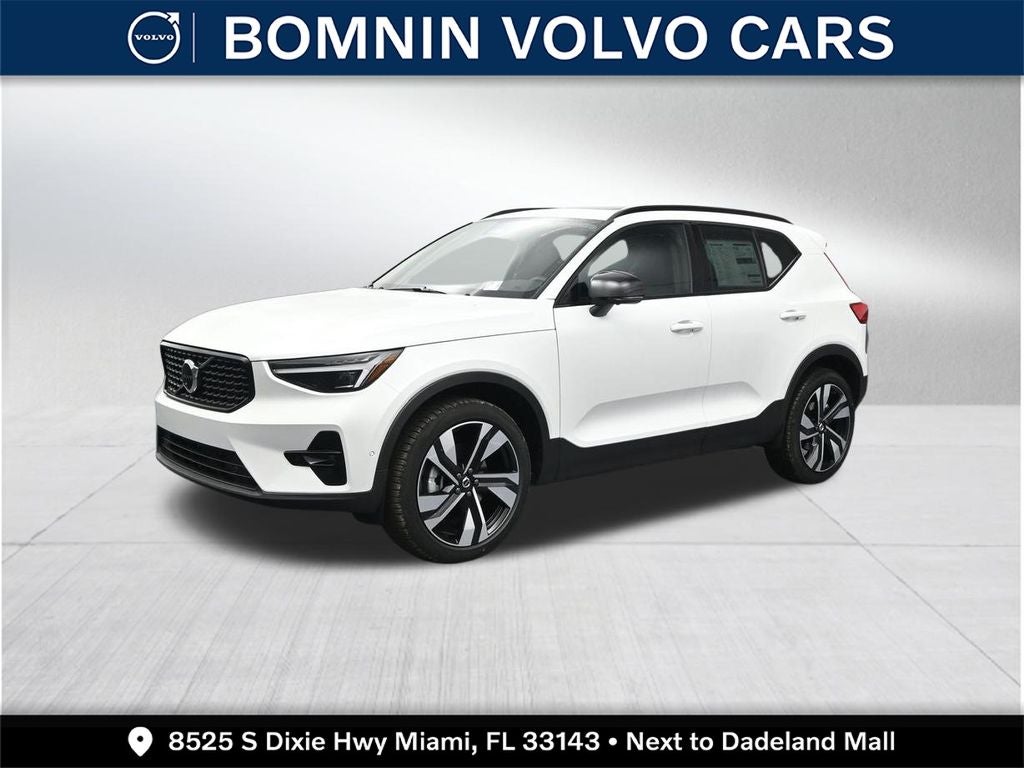 2026 Volvo XC40 B5 Ultra