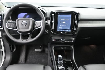 2026 Volvo XC40 B5 Ultra