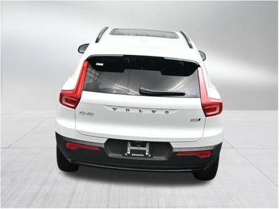 2026 Volvo XC40 B5 Ultra