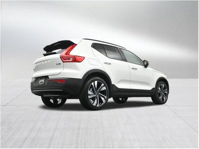 2026 Volvo XC40 B5 Ultra