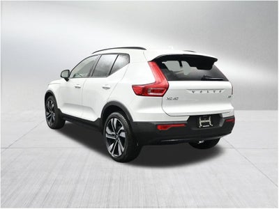 2026 Volvo XC40 B5 Ultra