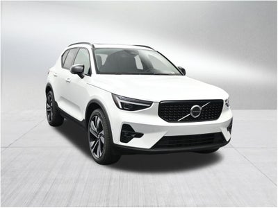 2026 Volvo XC40 B5 Ultra